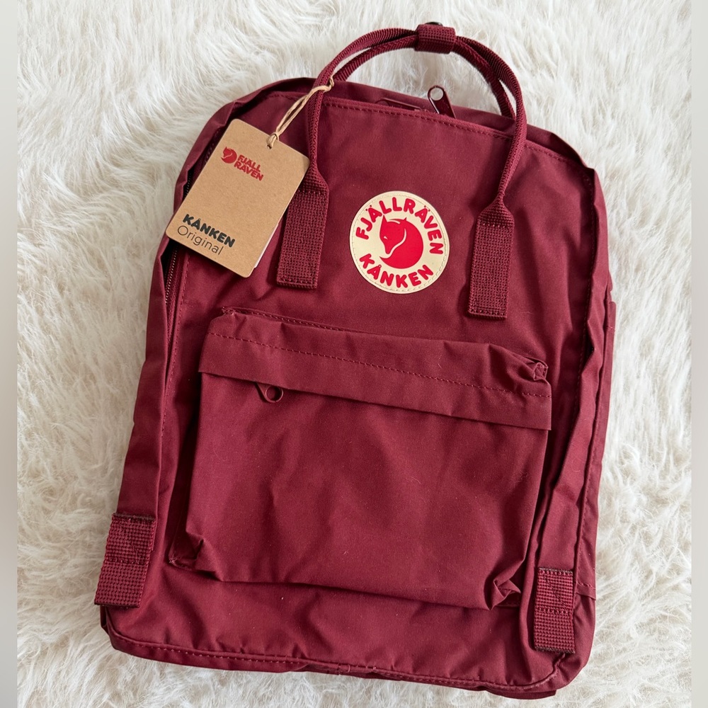 NWT Fjällräven Kånken Backpack Ox red